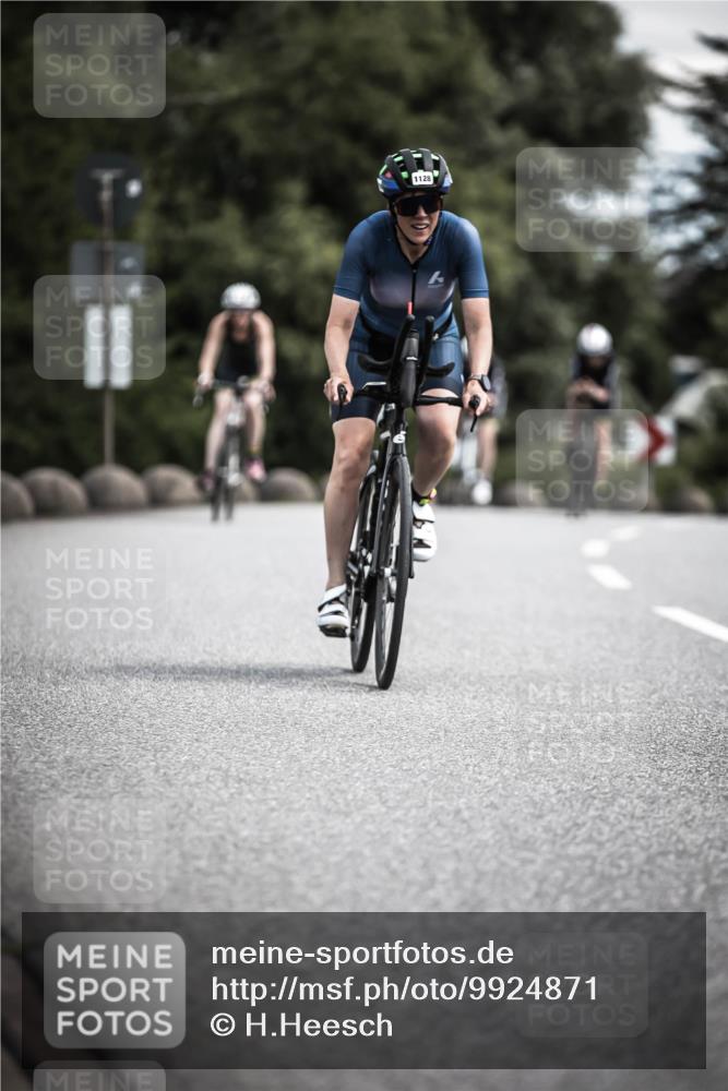 21.06.2026 - 29. Vierlanden-Triathlon H.Heesch http://msf.ph/oto/9924871 21.06.2026 13:17:55 Radfahren 11, 1128 meine-sportfotos.de