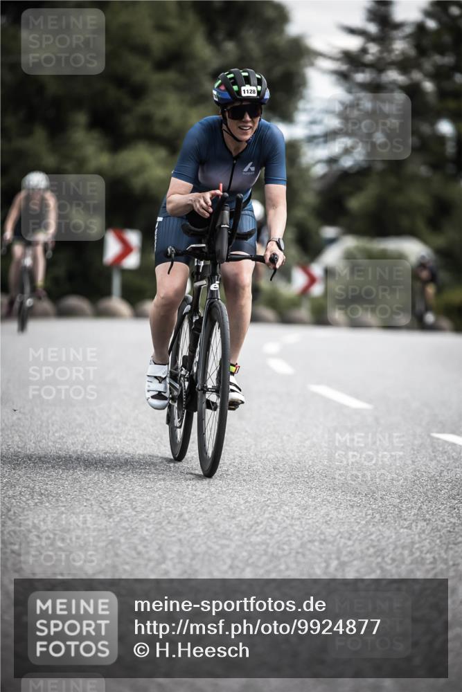 21.06.2026 - 29. Vierlanden-Triathlon H.Heesch http://msf.ph/oto/9924877 21.06.2026 13:17:55 Radfahren 1128 meine-sportfotos.de