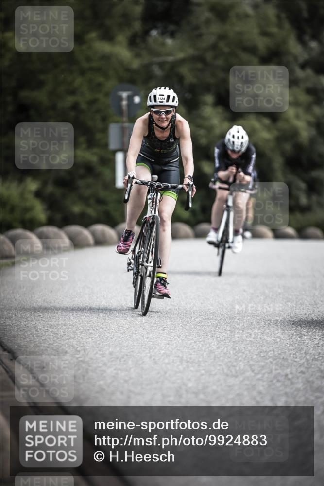 21.06.2026 - 29. Vierlanden-Triathlon H.Heesch http://msf.ph/oto/9924883 21.06.2026 13:17:57 Radfahren 124 meine-sportfotos.de