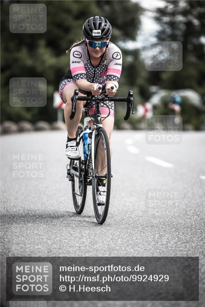 21.06.2026 - 29. Vierlanden-Triathlon H.Heesch http://msf.ph/oto/9924929 21.06.2026 13:18:09 Radfahren 1105, 7001, 7001 meine-sportfotos.de