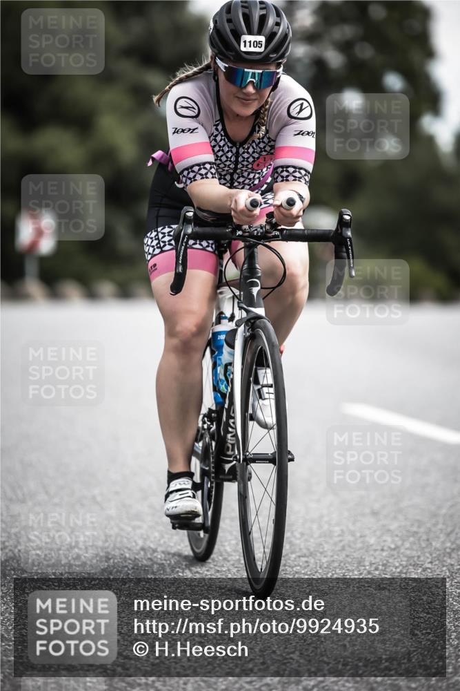 21.06.2026 - 29. Vierlanden-Triathlon H.Heesch http://msf.ph/oto/9924935 21.06.2026 13:18:09 Radfahren 1105, 700 meine-sportfotos.de
