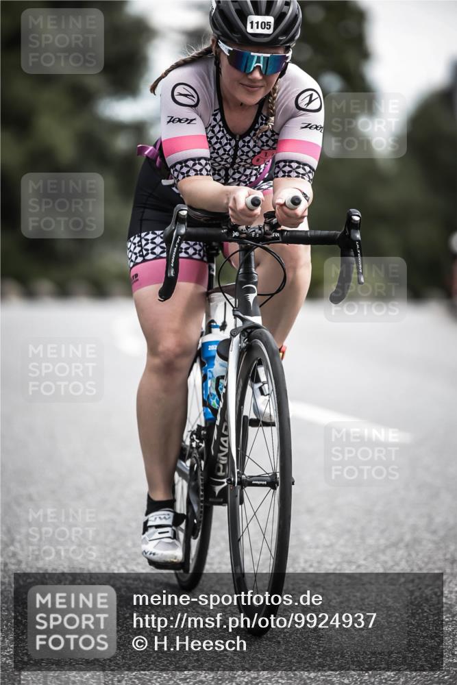21.06.2026 - 29. Vierlanden-Triathlon H.Heesch http://msf.ph/oto/9924937 21.06.2026 13:18:09 Radfahren 202, 1105, 700 meine-sportfotos.de
