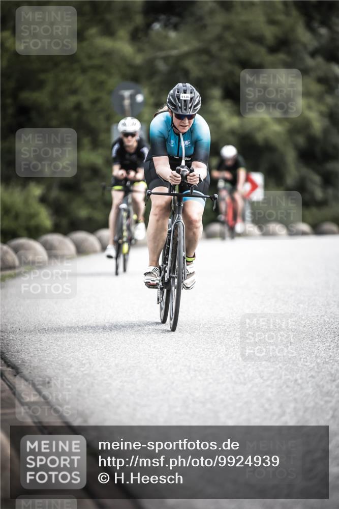 21.06.2026 - 29. Vierlanden-Triathlon H.Heesch http://msf.ph/oto/9924939 21.06.2026 13:18:15 Radfahren 1136 meine-sportfotos.de
