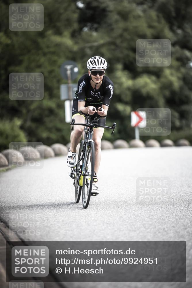 21.06.2026 - 29. Vierlanden-Triathlon H.Heesch http://msf.ph/oto/9924951 21.06.2026 13:18:16 Radfahren 1150 meine-sportfotos.de