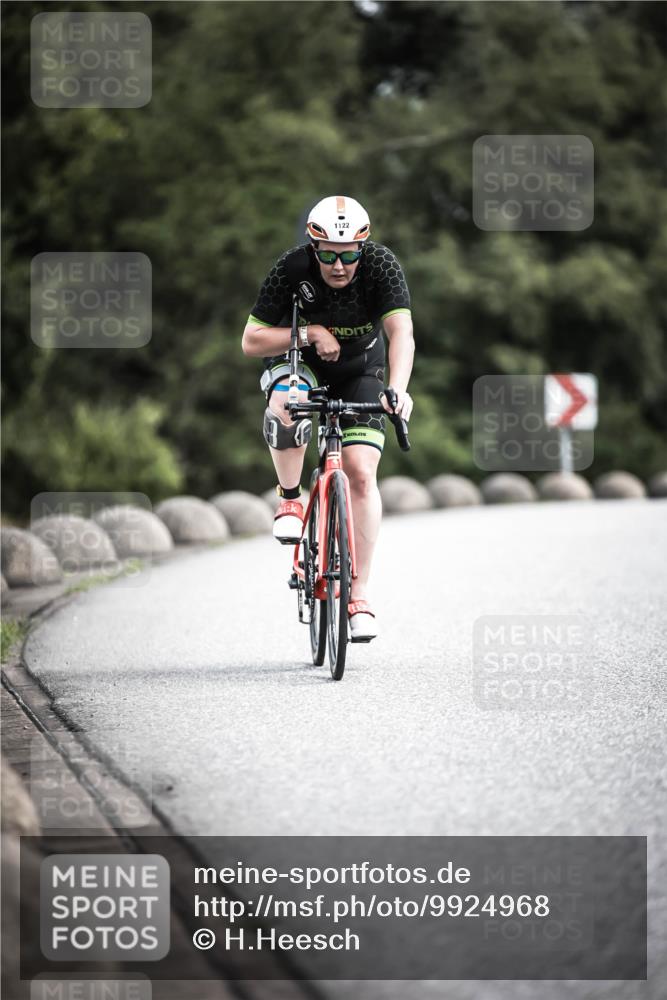 21.06.2026 - 29. Vierlanden-Triathlon H.Heesch http://msf.ph/oto/9924968 21.06.2026 13:18:18 Radfahren 1122 meine-sportfotos.de