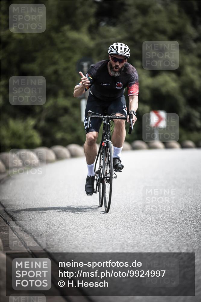 21.06.2026 - 29. Vierlanden-Triathlon H.Heesch http://msf.ph/oto/9924997 21.06.2026 13:35:09 Radfahren 1210 meine-sportfotos.de
