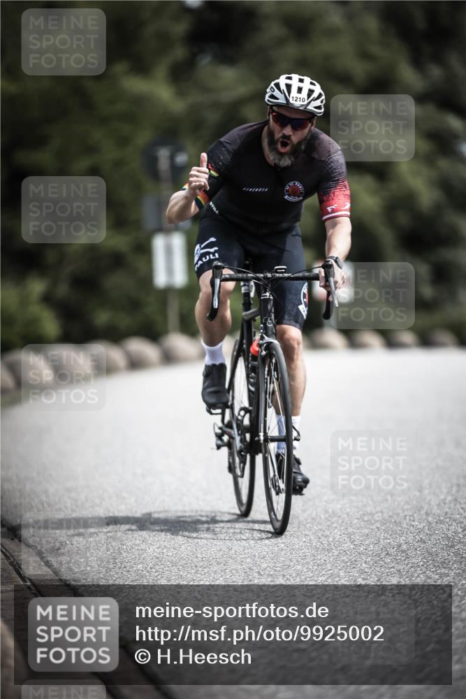21.06.2026 - 29. Vierlanden-Triathlon H.Heesch http://msf.ph/oto/9925002 21.06.2026 13:35:10 Radfahren 1210 meine-sportfotos.de