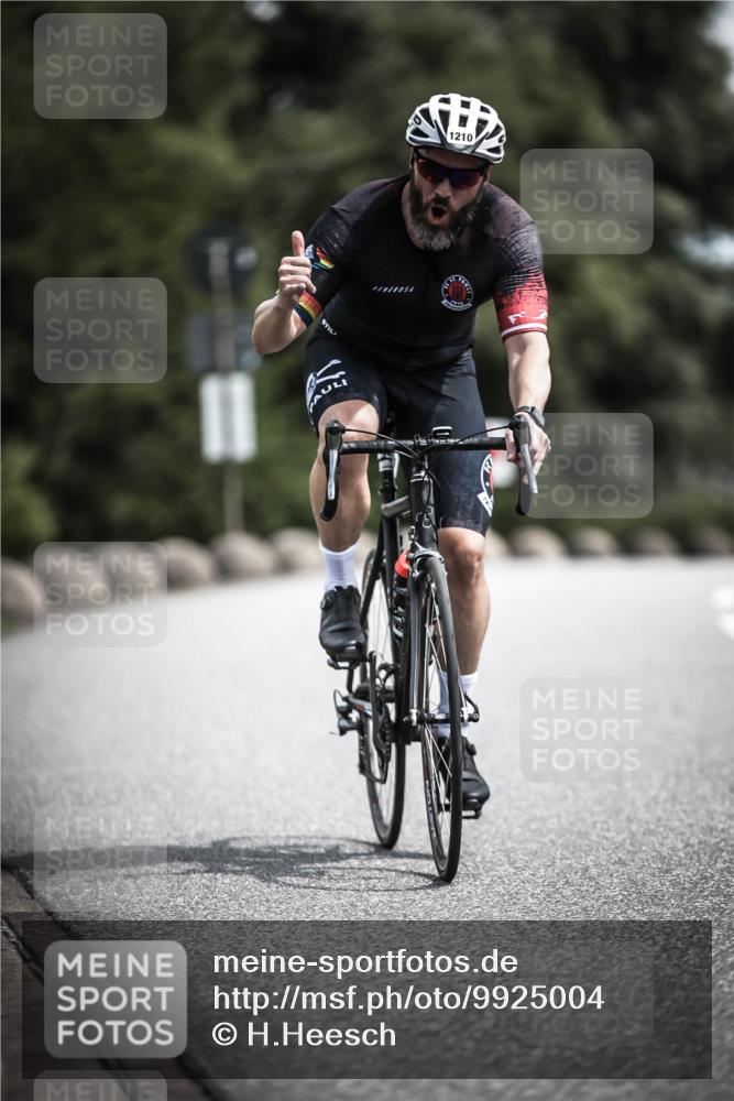 21.06.2026 - 29. Vierlanden-Triathlon H.Heesch http://msf.ph/oto/9925004 21.06.2026 13:35:10 Radfahren 1210 meine-sportfotos.de