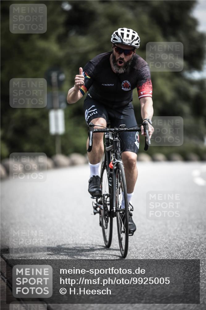 21.06.2026 - 29. Vierlanden-Triathlon H.Heesch http://msf.ph/oto/9925005 21.06.2026 13:35:10 Radfahren 1210 meine-sportfotos.de