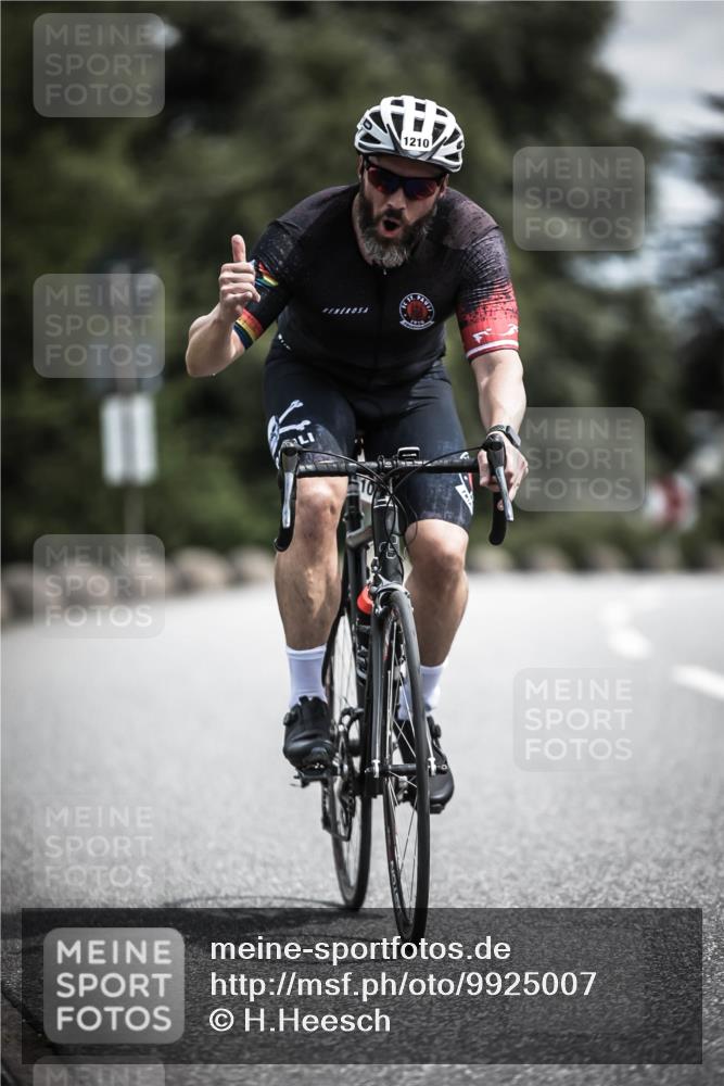 21.06.2026 - 29. Vierlanden-Triathlon H.Heesch http://msf.ph/oto/9925007 21.06.2026 13:35:10 Radfahren 1210 meine-sportfotos.de