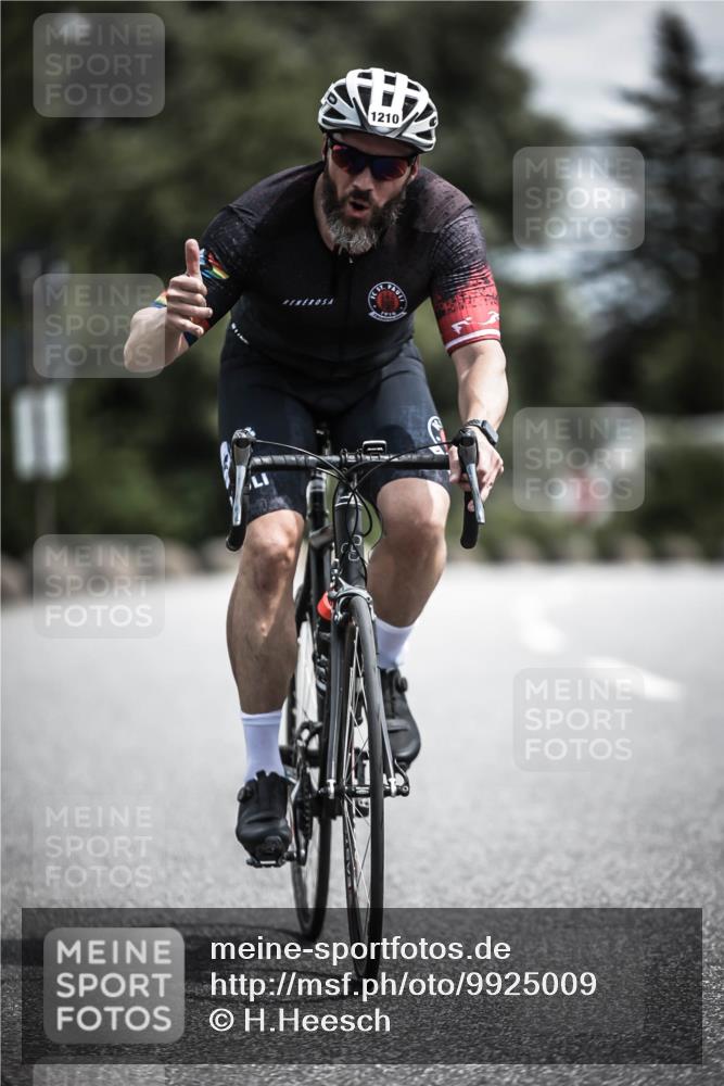 21.06.2026 - 29. Vierlanden-Triathlon H.Heesch http://msf.ph/oto/9925009 21.06.2026 13:35:10 Radfahren 1210 meine-sportfotos.de