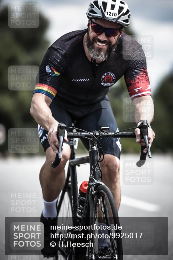 21.06.2026 - 29. Vierlanden-Triathlon H.Heesch http://msf.ph/oto/9925017 21.06.2026 13:35:10 Radfahren 1210 meine-sportfotos.de