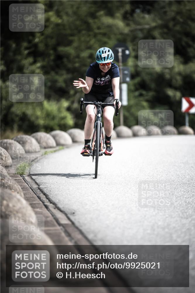 21.06.2026 - 29. Vierlanden-Triathlon H.Heesch http://msf.ph/oto/9925021 21.06.2026 13:35:55 Radfahren 1177 meine-sportfotos.de