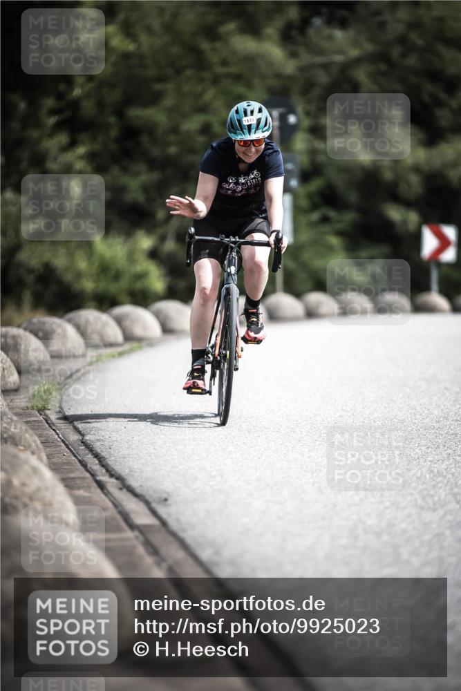 21.06.2026 - 29. Vierlanden-Triathlon H.Heesch http://msf.ph/oto/9925023 21.06.2026 13:35:55 Radfahren 1177 meine-sportfotos.de