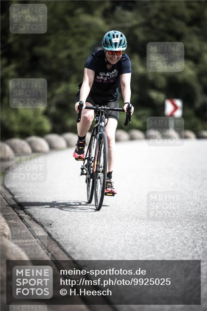 21.06.2026 - 29. Vierlanden-Triathlon H.Heesch http://msf.ph/oto/9925025 21.06.2026 13:35:56 Radfahren 1177 meine-sportfotos.de