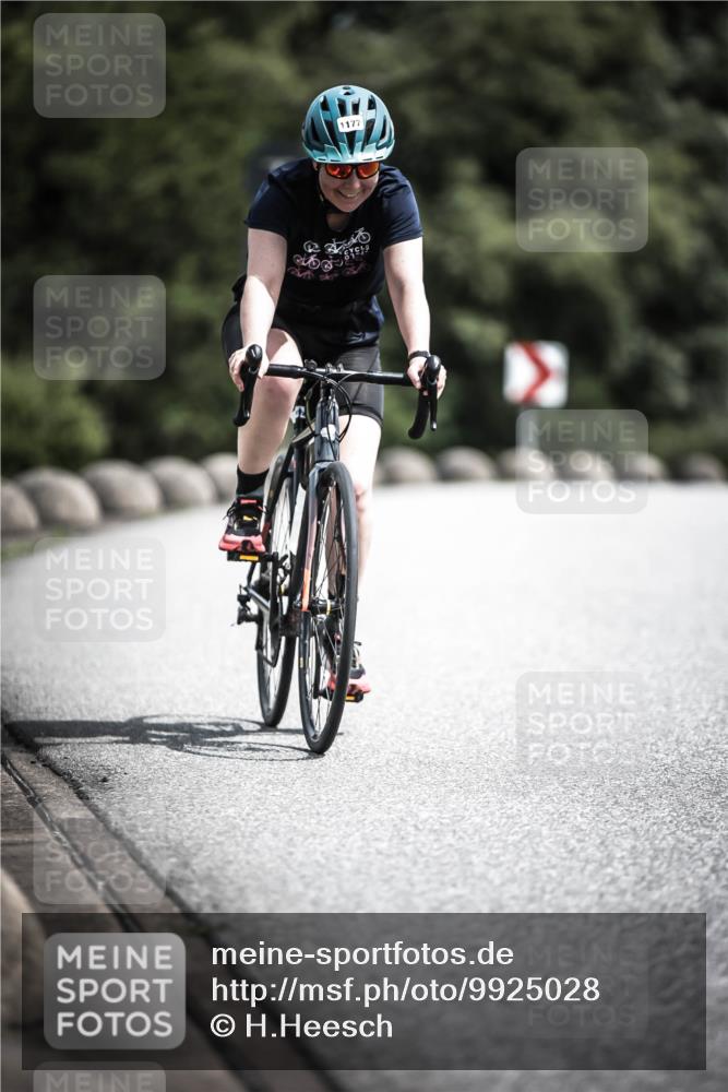 21.06.2026 - 29. Vierlanden-Triathlon H.Heesch http://msf.ph/oto/9925028 21.06.2026 13:35:56 Radfahren 1177 meine-sportfotos.de