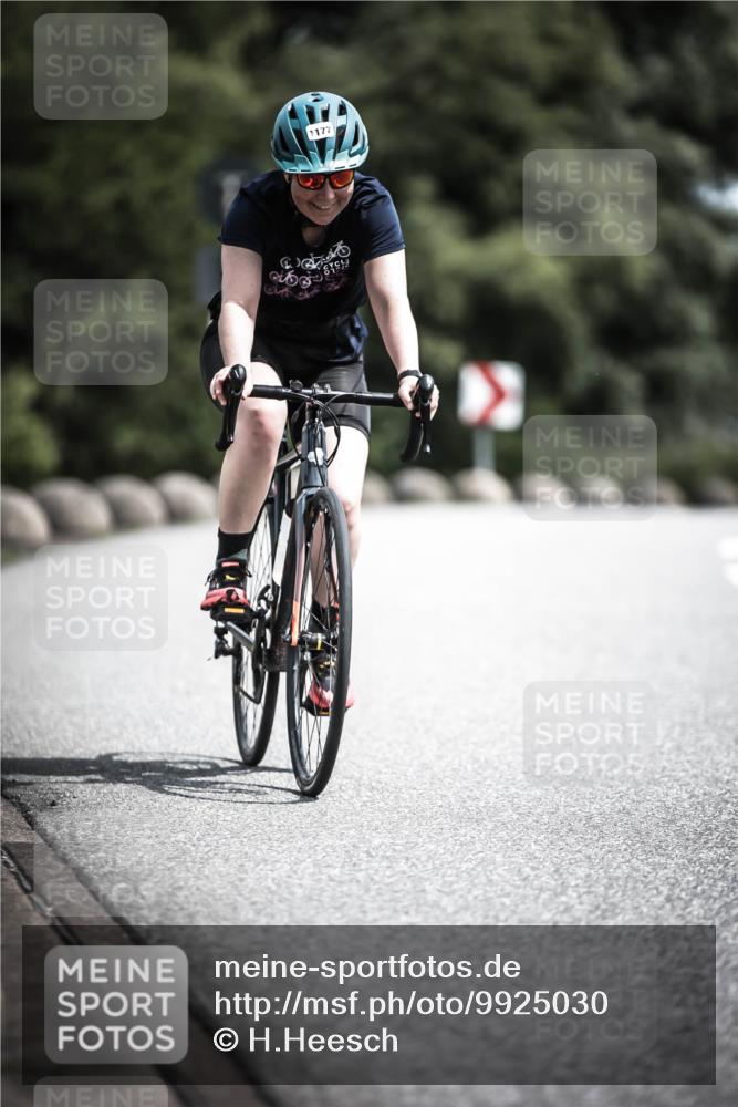 21.06.2026 - 29. Vierlanden-Triathlon H.Heesch http://msf.ph/oto/9925030 21.06.2026 13:35:56 Radfahren 1177 meine-sportfotos.de