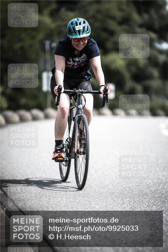 21.06.2026 - 29. Vierlanden-Triathlon H.Heesch http://msf.ph/oto/9925033 21.06.2026 13:35:56 Radfahren 1177 meine-sportfotos.de