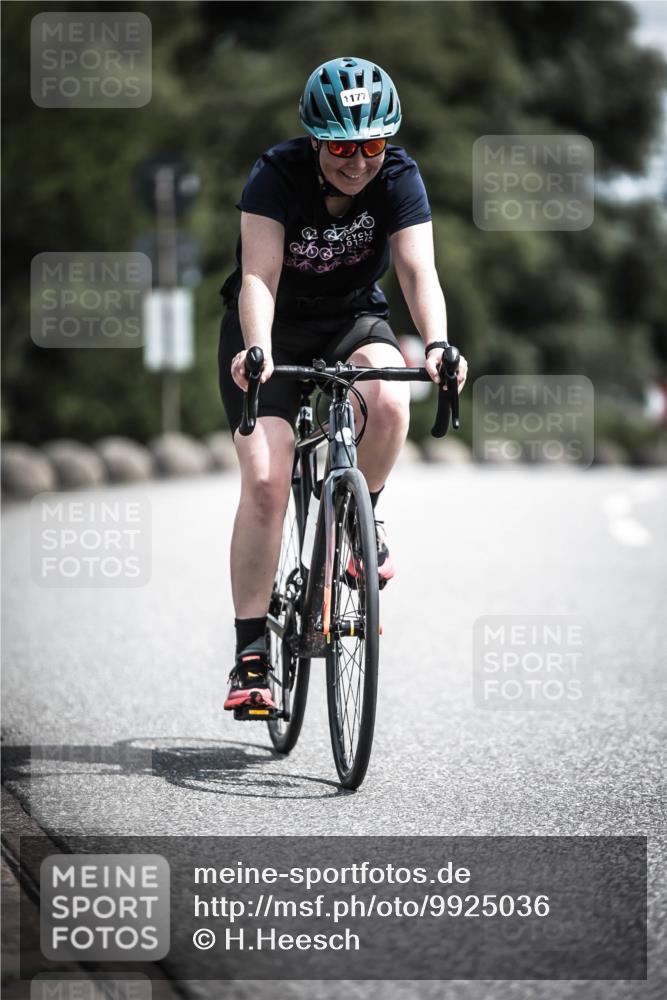 21.06.2026 - 29. Vierlanden-Triathlon H.Heesch http://msf.ph/oto/9925036 21.06.2026 13:35:57 Radfahren 1177 meine-sportfotos.de