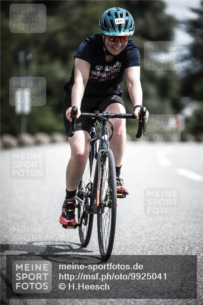 21.06.2026 - 29. Vierlanden-Triathlon H.Heesch http://msf.ph/oto/9925041 21.06.2026 13:35:57 Radfahren 1177 meine-sportfotos.de