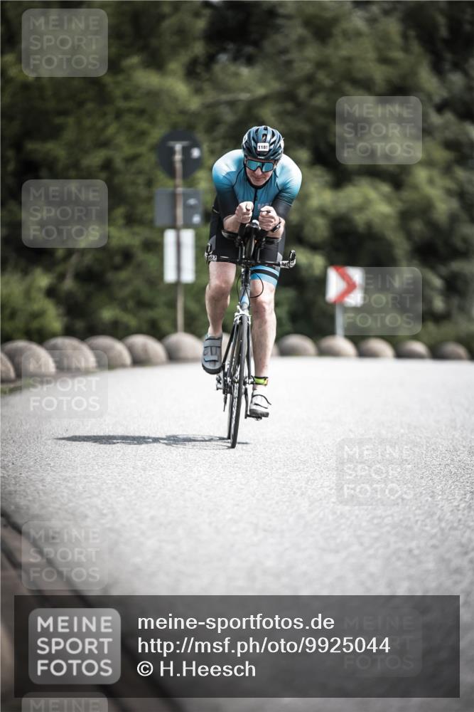 21.06.2026 - 29. Vierlanden-Triathlon H.Heesch http://msf.ph/oto/9925044 21.06.2026 13:36:08 Radfahren 1181 meine-sportfotos.de