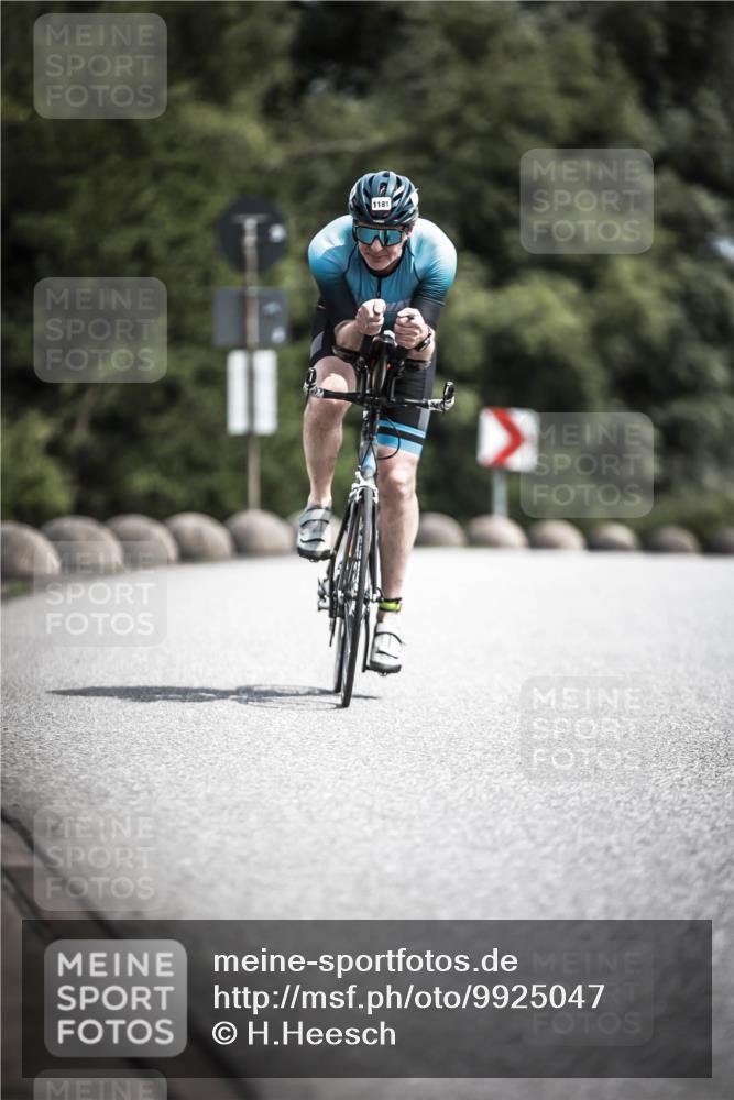 21.06.2026 - 29. Vierlanden-Triathlon H.Heesch http://msf.ph/oto/9925047 21.06.2026 13:36:08 Radfahren 22, 1181 meine-sportfotos.de
