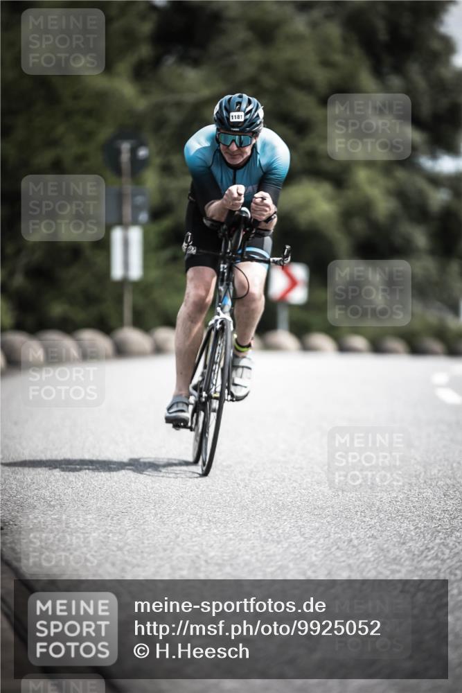 21.06.2026 - 29. Vierlanden-Triathlon H.Heesch http://msf.ph/oto/9925052 21.06.2026 13:36:08 Radfahren 1181 meine-sportfotos.de