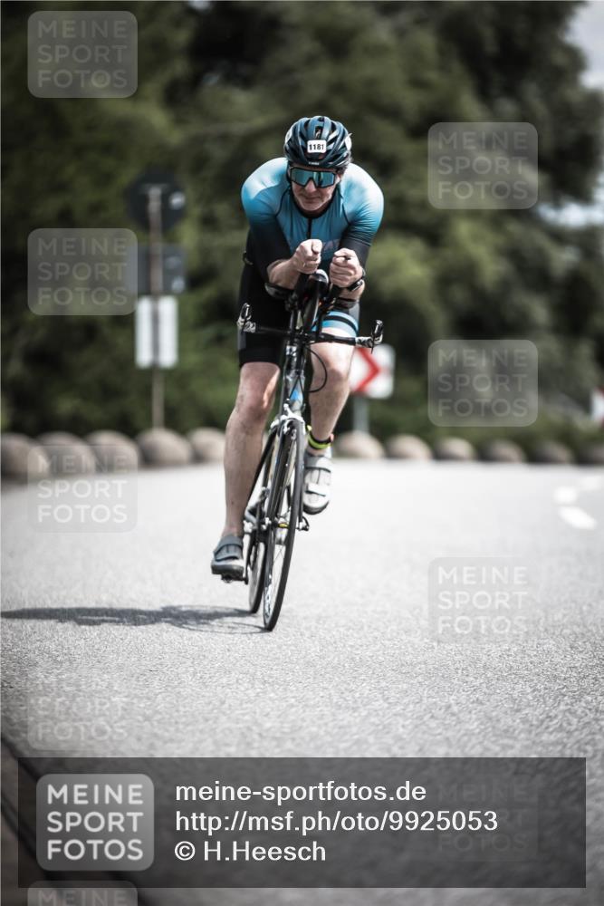 21.06.2026 - 29. Vierlanden-Triathlon H.Heesch http://msf.ph/oto/9925053 21.06.2026 13:36:09 Radfahren 1181 meine-sportfotos.de