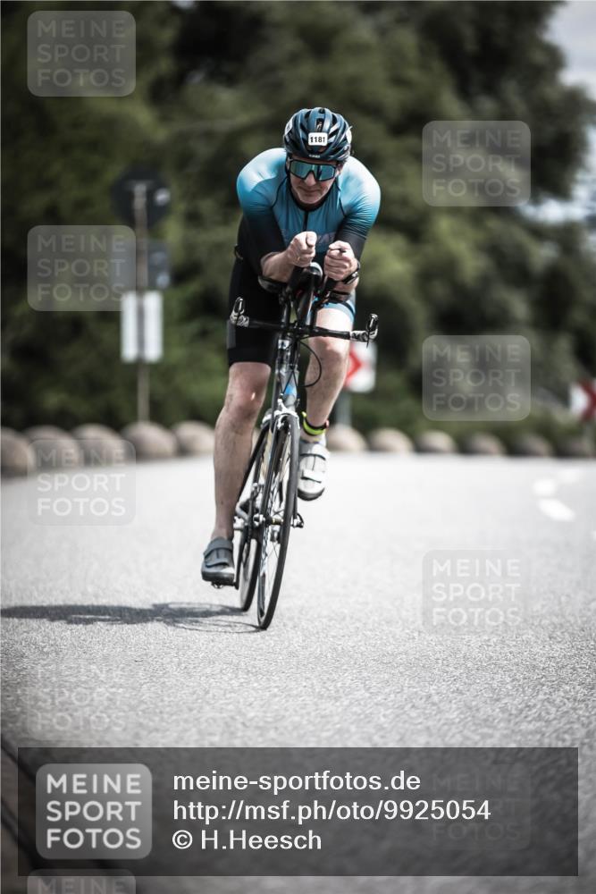 21.06.2026 - 29. Vierlanden-Triathlon H.Heesch http://msf.ph/oto/9925054 21.06.2026 13:36:09 Radfahren 1181 meine-sportfotos.de