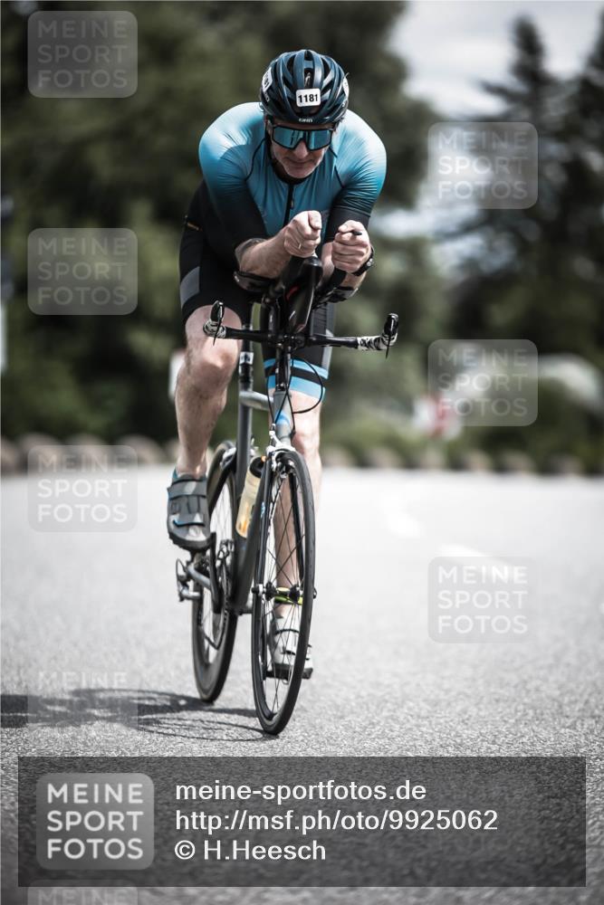 21.06.2026 - 29. Vierlanden-Triathlon H.Heesch http://msf.ph/oto/9925062 21.06.2026 13:36:09 Radfahren 1181 meine-sportfotos.de