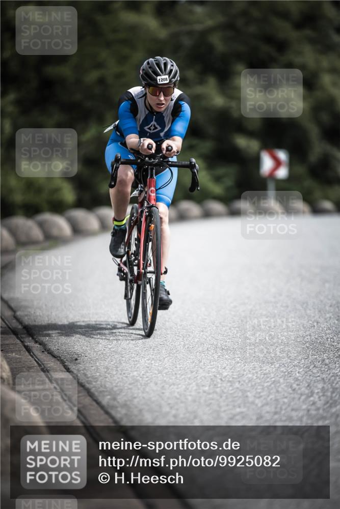 21.06.2026 - 29. Vierlanden-Triathlon H.Heesch http://msf.ph/oto/9925082 21.06.2026 13:37:22 Radfahren 1208 meine-sportfotos.de