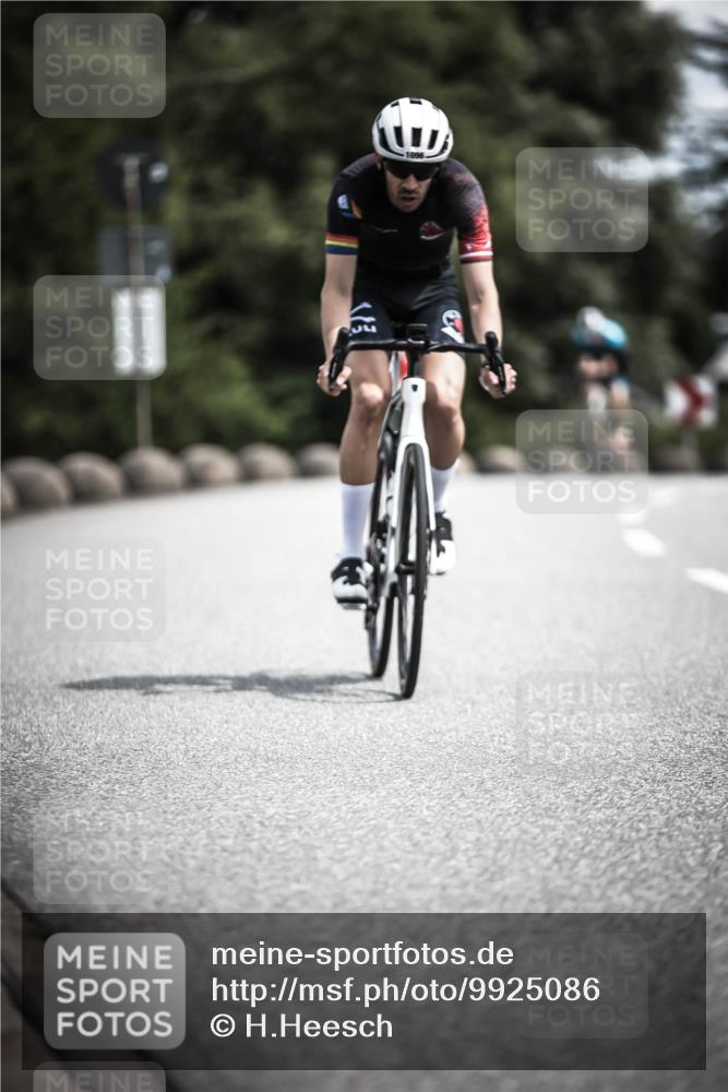21.06.2026 - 29. Vierlanden-Triathlon H.Heesch http://msf.ph/oto/9925086 21.06.2026 13:37:42 Radfahren 11 meine-sportfotos.de