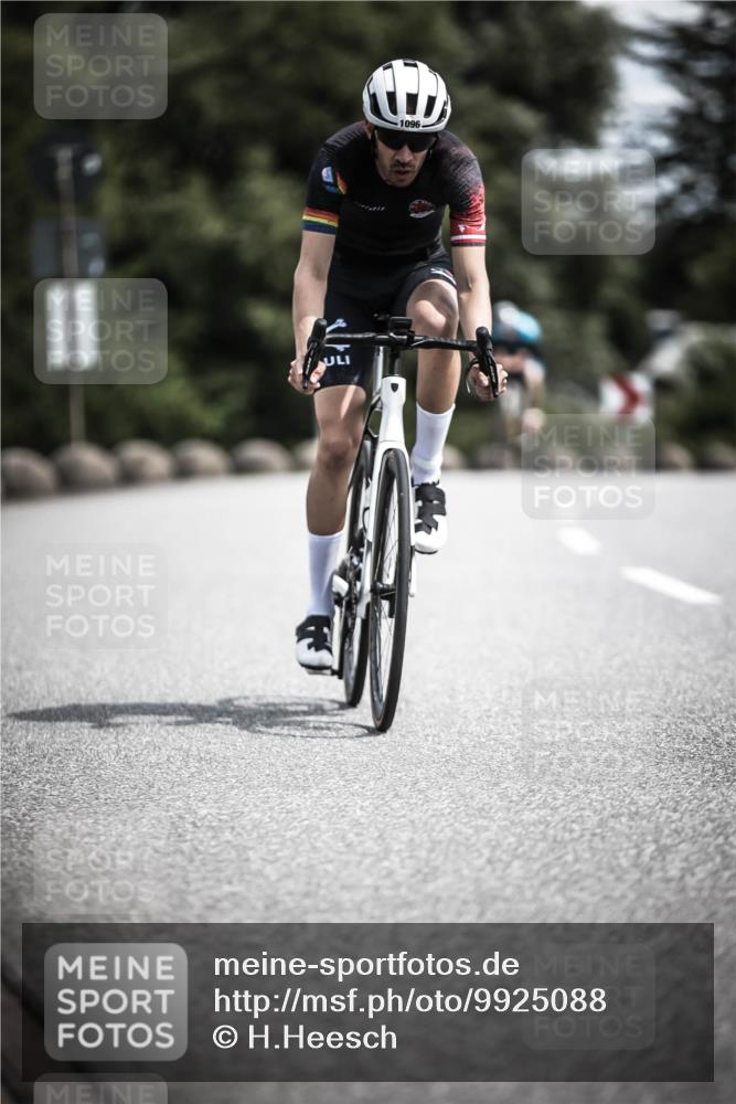 21.06.2026 - 29. Vierlanden-Triathlon H.Heesch http://msf.ph/oto/9925088 21.06.2026 13:37:42 Radfahren 11, 1096 meine-sportfotos.de