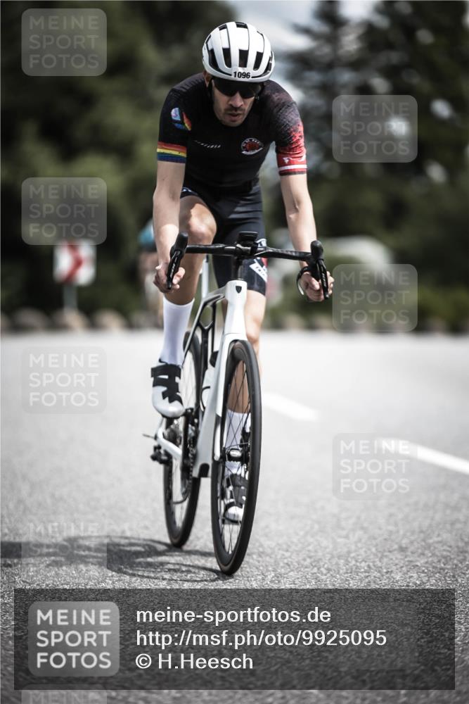 21.06.2026 - 29. Vierlanden-Triathlon H.Heesch http://msf.ph/oto/9925095 21.06.2026 13:37:43 Radfahren 1096 meine-sportfotos.de