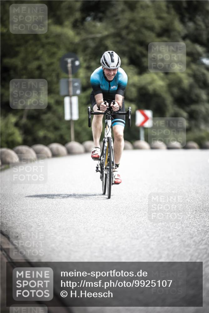 21.06.2026 - 29. Vierlanden-Triathlon H.Heesch http://msf.ph/oto/9925107 21.06.2026 13:37:47 Radfahren 1182, 11 meine-sportfotos.de