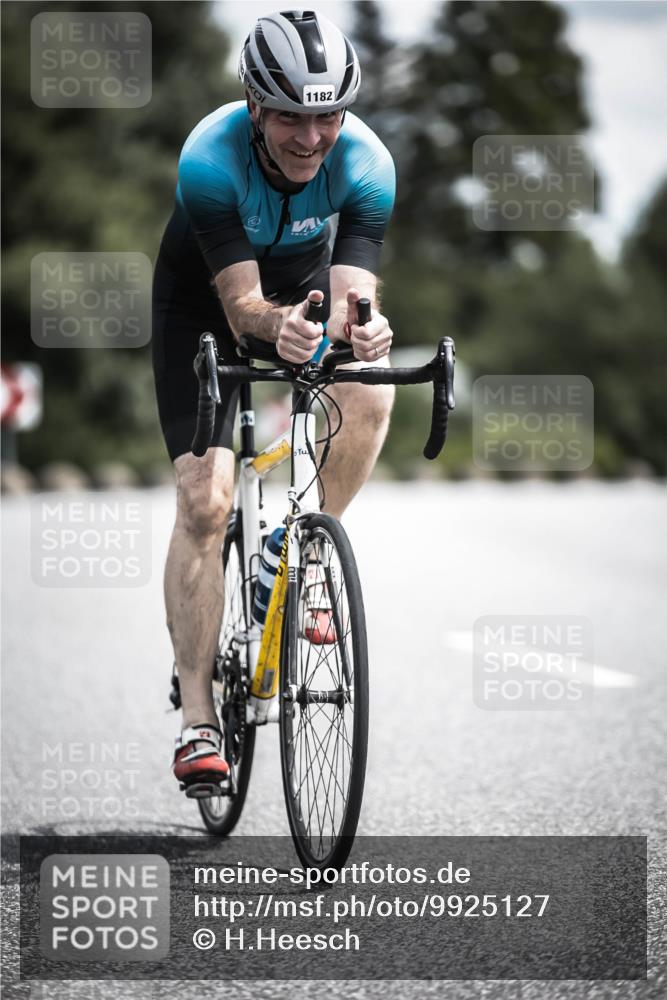 21.06.2026 - 29. Vierlanden-Triathlon H.Heesch http://msf.ph/oto/9925127 21.06.2026 13:37:48 Radfahren 1182 meine-sportfotos.de