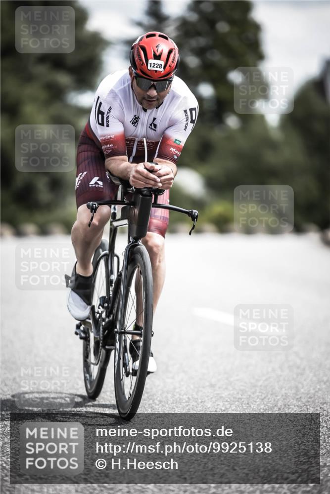21.06.2026 - 29. Vierlanden-Triathlon H.Heesch http://msf.ph/oto/9925138 21.06.2026 13:38:07 Radfahren 1228 meine-sportfotos.de
