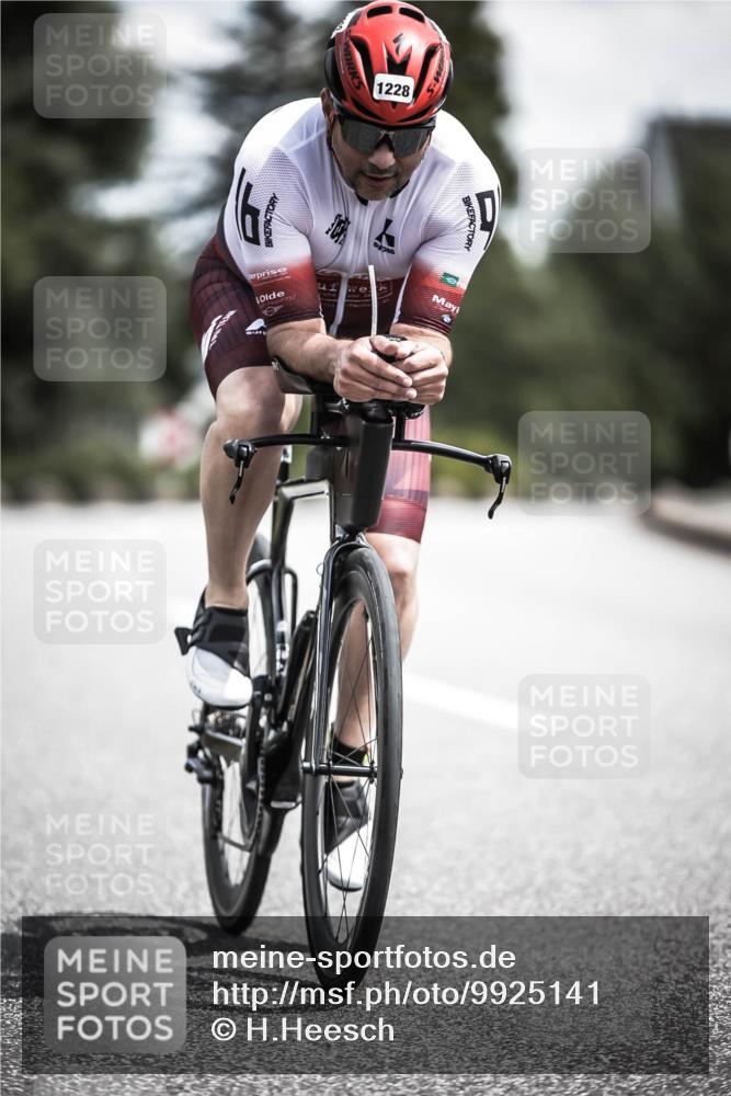 21.06.2026 - 29. Vierlanden-Triathlon H.Heesch http://msf.ph/oto/9925141 21.06.2026 13:38:07 Radfahren 1228 meine-sportfotos.de