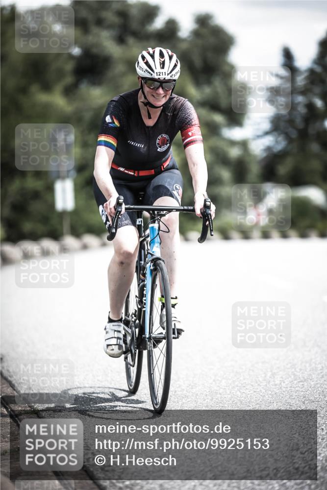 21.06.2026 - 29. Vierlanden-Triathlon H.Heesch http://msf.ph/oto/9925153 21.06.2026 13:39:15 Radfahren 1211, 1211, 1211 meine-sportfotos.de