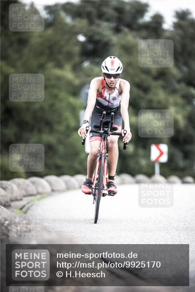 21.06.2026 - 29. Vierlanden-Triathlon H.Heesch http://msf.ph/oto/9925170 21.06.2026 14:42:36 Radfahren 1250 meine-sportfotos.de