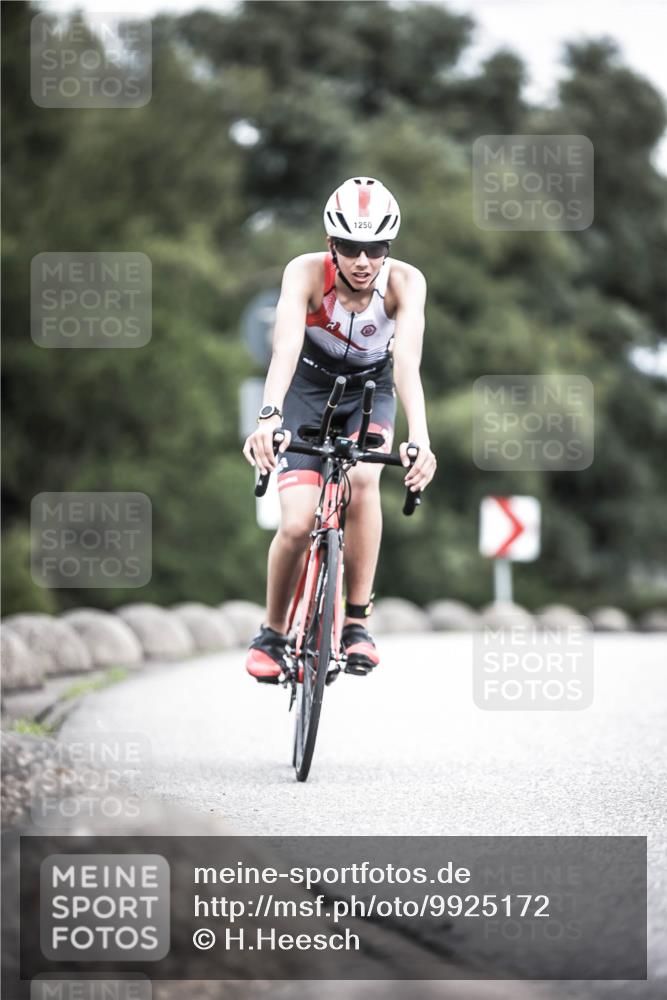 21.06.2026 - 29. Vierlanden-Triathlon H.Heesch http://msf.ph/oto/9925172 21.06.2026 14:42:36 Radfahren 1250 meine-sportfotos.de