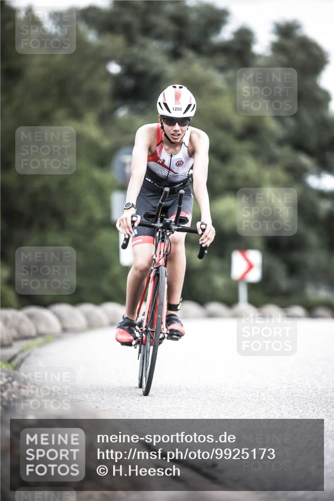 21.06.2026 - 29. Vierlanden-Triathlon H.Heesch http://msf.ph/oto/9925173 21.06.2026 14:42:36 Radfahren 1250 meine-sportfotos.de