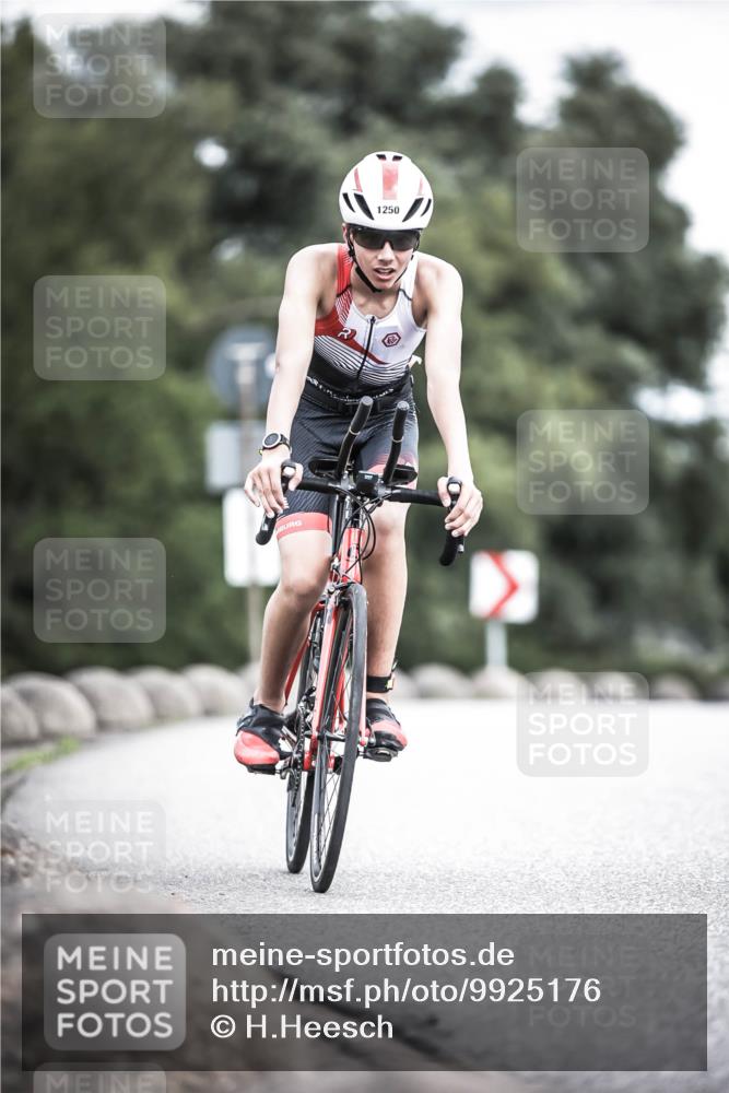 21.06.2026 - 29. Vierlanden-Triathlon H.Heesch http://msf.ph/oto/9925176 21.06.2026 14:42:37 Radfahren 1250 meine-sportfotos.de