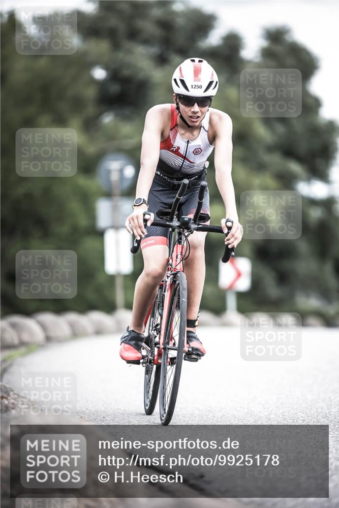 21.06.2026 - 29. Vierlanden-Triathlon H.Heesch http://msf.ph/oto/9925178 21.06.2026 14:42:37 Radfahren 1250 meine-sportfotos.de