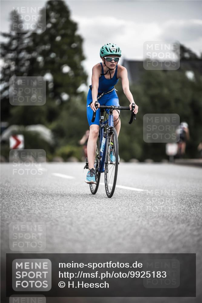 21.06.2026 - 29. Vierlanden-Triathlon H.Heesch http://msf.ph/oto/9925183 21.06.2026 14:42:53 Radfahren 1233, 55, 66, 577 meine-sportfotos.de