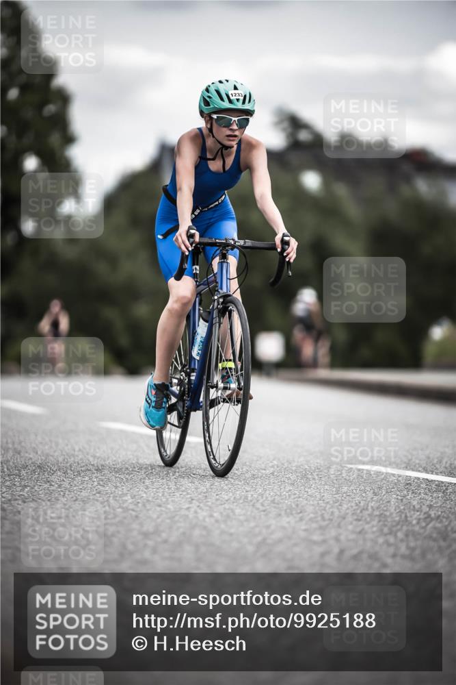 21.06.2026 - 29. Vierlanden-Triathlon H.Heesch http://msf.ph/oto/9925188 21.06.2026 14:42:53 Radfahren 1233, 55, 6 meine-sportfotos.de
