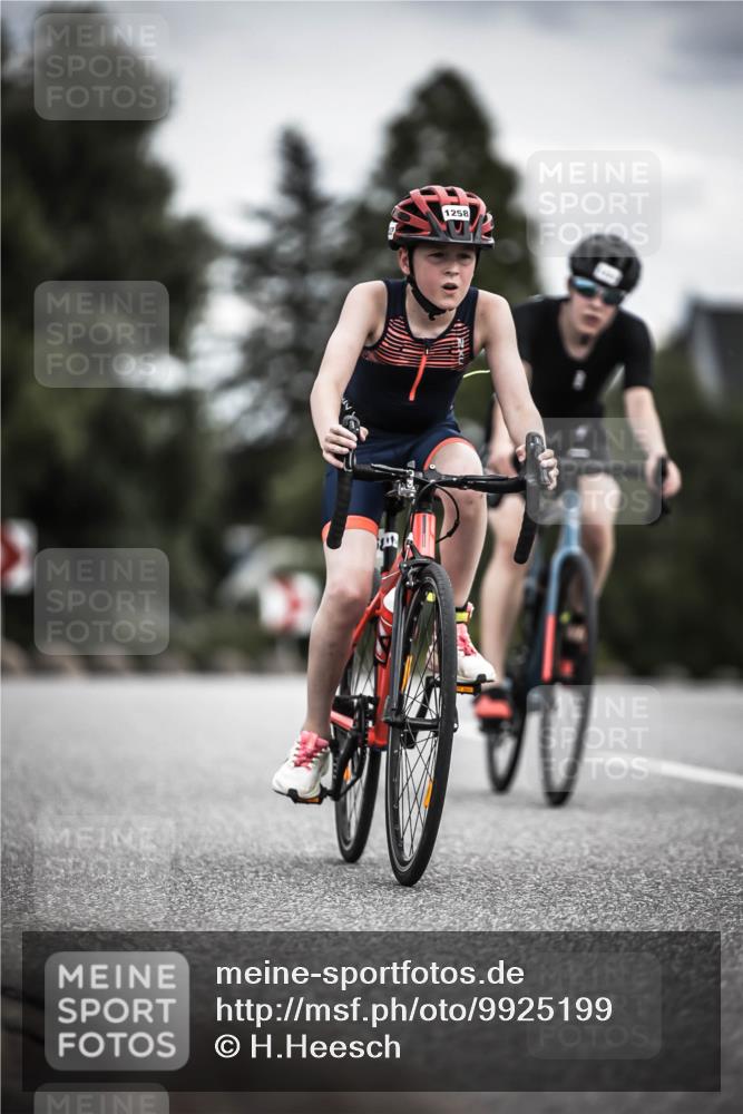 21.06.2026 - 29. Vierlanden-Triathlon H.Heesch http://msf.ph/oto/9925199 21.06.2026 14:43:01 Radfahren 1258 meine-sportfotos.de