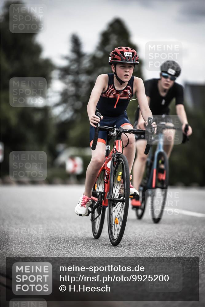 21.06.2026 - 29. Vierlanden-Triathlon H.Heesch http://msf.ph/oto/9925200 21.06.2026 14:43:01 Radfahren 1258 meine-sportfotos.de