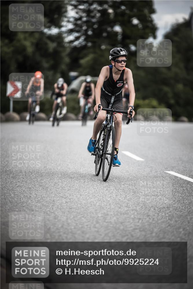 21.06.2026 - 29. Vierlanden-Triathlon H.Heesch http://msf.ph/oto/9925224 21.06.2026 14:43:13 Radfahren 1254 meine-sportfotos.de