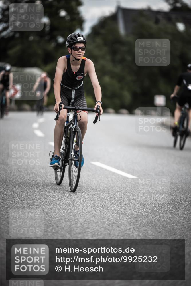 21.06.2026 - 29. Vierlanden-Triathlon H.Heesch http://msf.ph/oto/9925232 21.06.2026 14:43:13 Radfahren 1254 meine-sportfotos.de